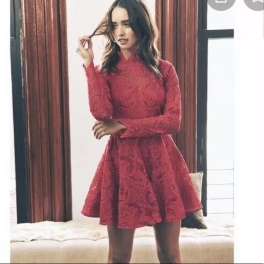 Saylor Rita Red Raspberry Lace Long Sleeve Mini Dress Medium WeddingGuest
